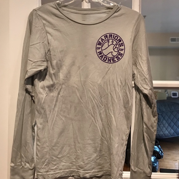 Other - Cool long sleeve t shirt